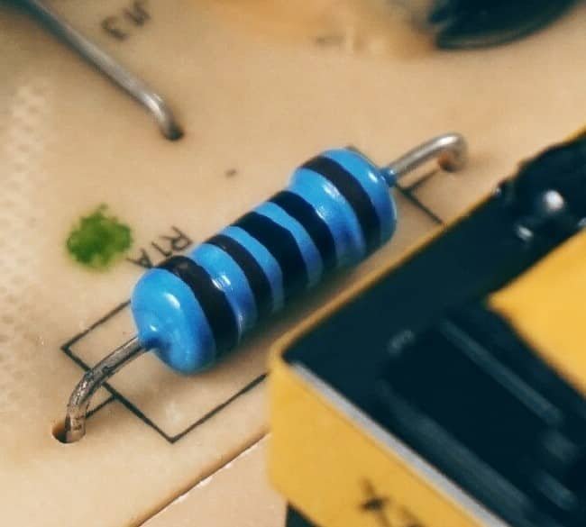 Identify resistor